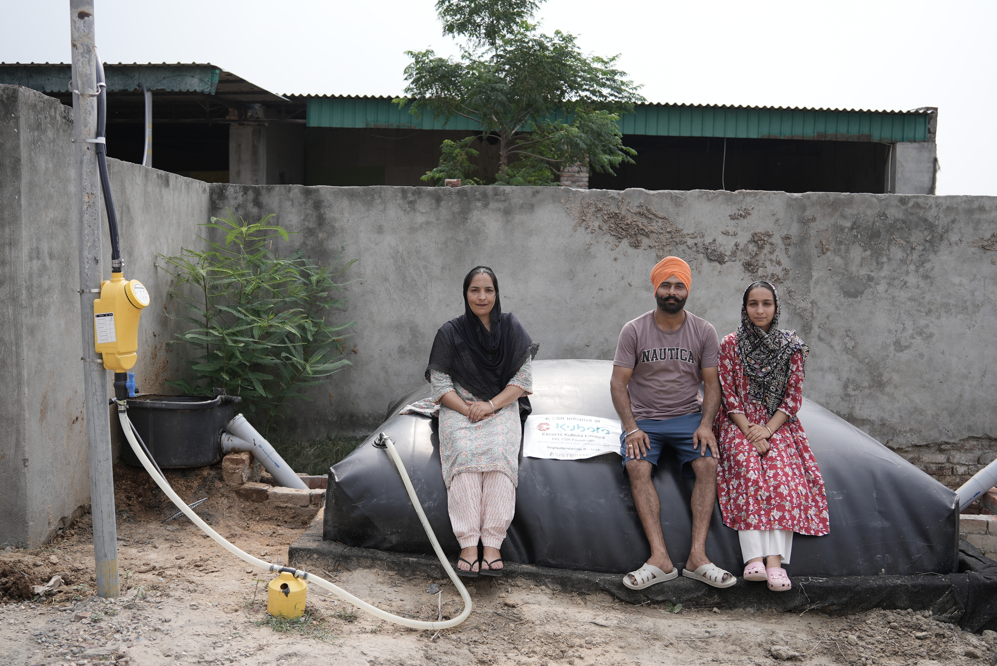 Daljeet Kaur & Family
