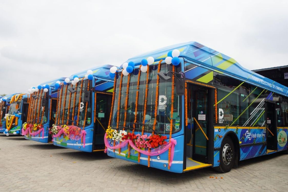 Chartered Speed Aims To Operate Over 900 E-Buses Across 13 Cities Under Pradhan Mantri e-Bus Sewa Scheme