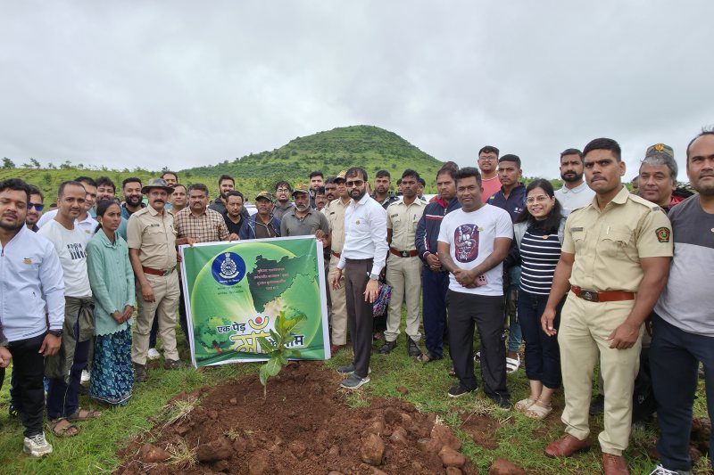 ESDS Software Solution Conducts Tree Plantation Drive in Warwandi, Nashik
