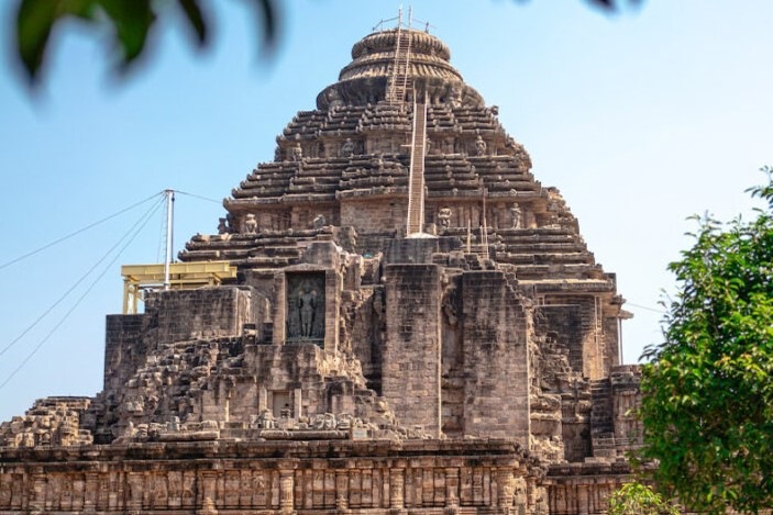 Easemytrip Signs MoU With ASI For Stewardship Of Four Historical Sites